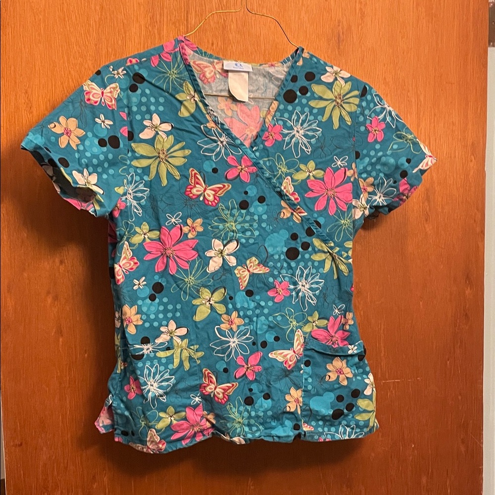 Floral scrub Shirt - Multicolor
